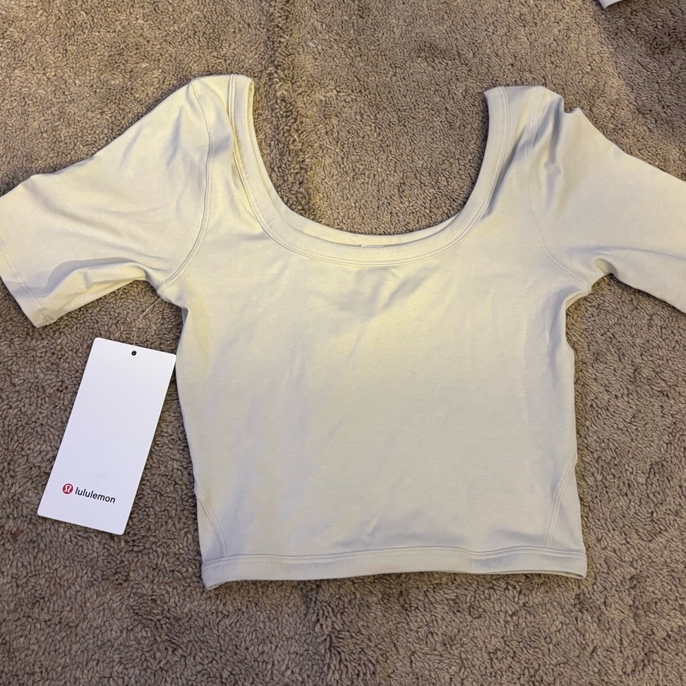 lululemon athletica Cream Fitted Crop shirt
